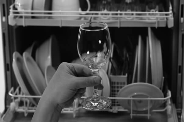 Augmented-Reality-Manual-for-Troubleshooting-Dishwashers-iOS-1x-tiny