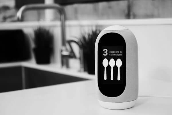 Voice-controlled-Smart-Homes-1x-tiny